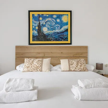 Besos - Bright Close To Congress & Port Appartement *
